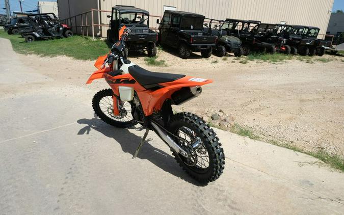 New 2025 KTM 250XCF