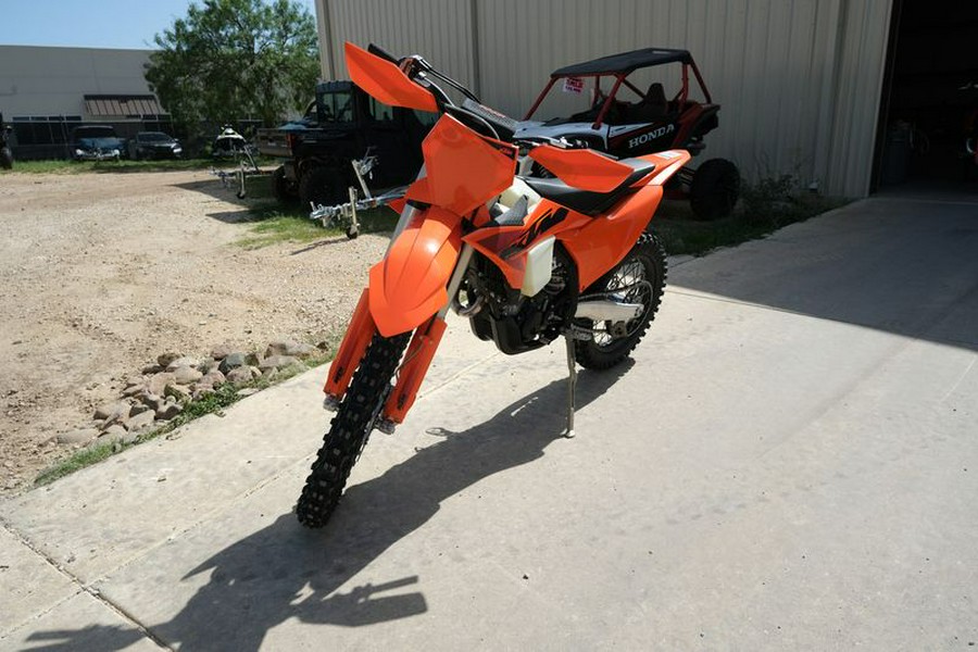 New 2025 KTM 250XCF