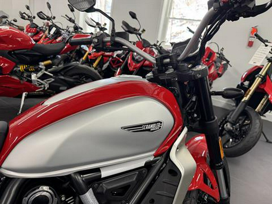2024 Ducati Scrambler Icon