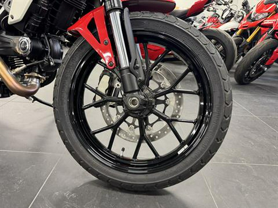 2024 Ducati Scrambler Icon