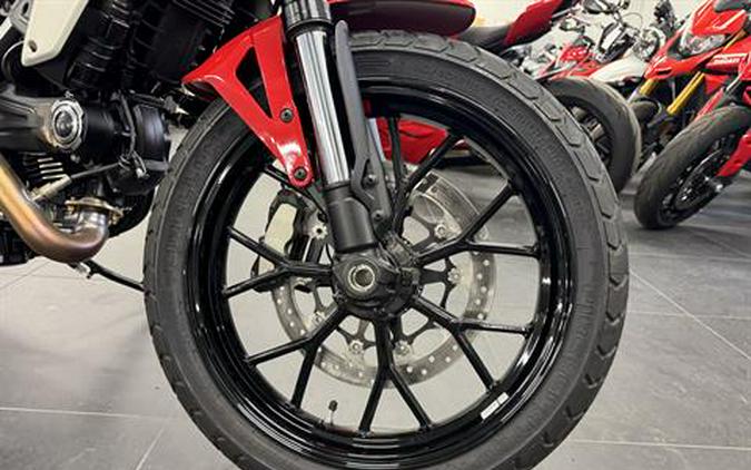 2024 Ducati Scrambler Icon