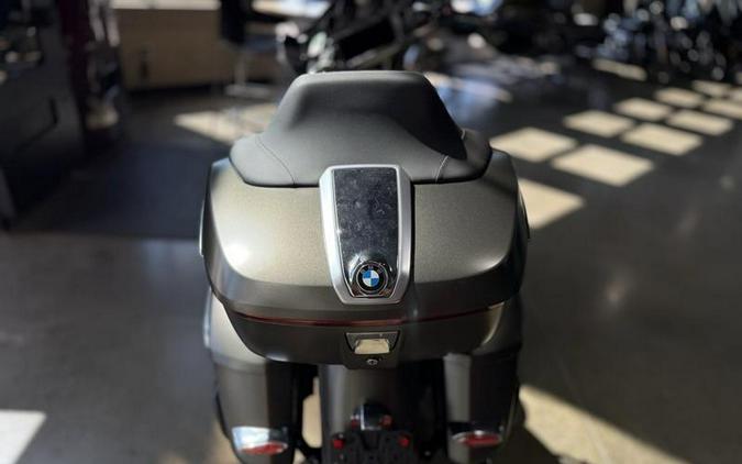 2023 BMW R 18 Transcontinental Manhattan Metallic Matte