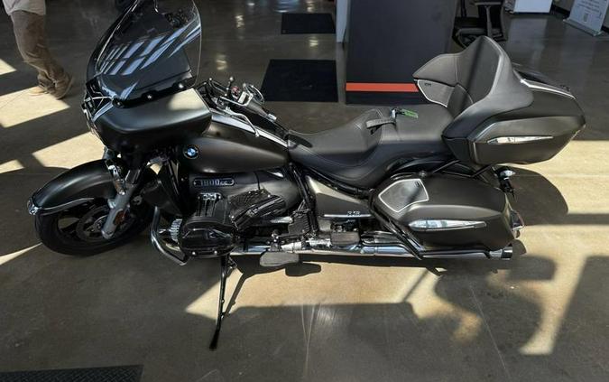 2023 BMW R 18 Transcontinental Manhattan Metallic Matte