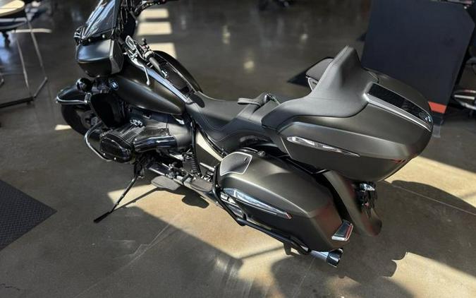 2023 BMW R 18 Transcontinental Manhattan Metallic Matte