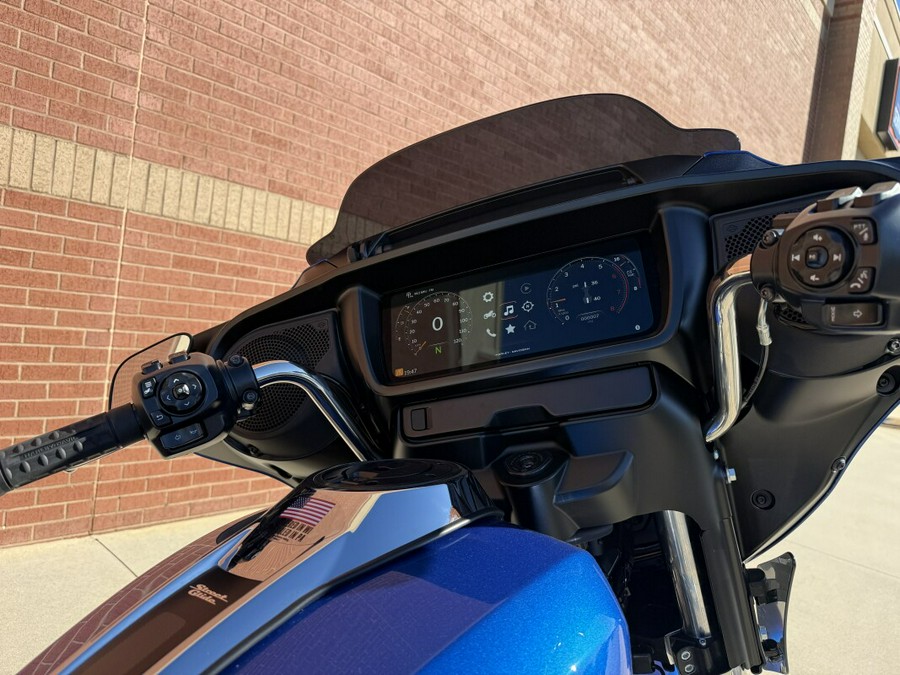 FLHX 2025 Street Glide™