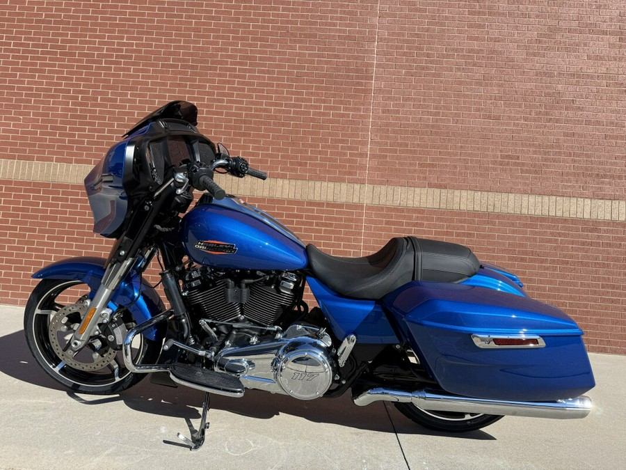FLHX 2025 Street Glide™
