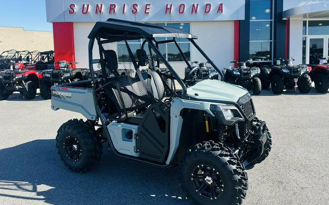 2026 Honda Pioneer 520