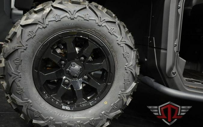 2025 Can-Am Defender DPS HD7