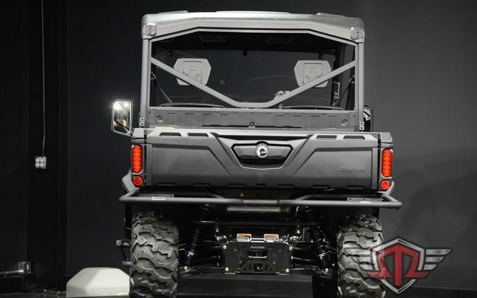 2025 Can-Am Defender DPS HD7