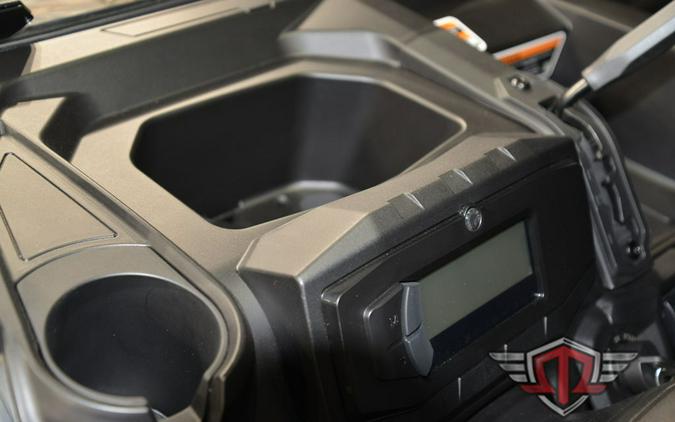 2025 Can-Am Defender DPS HD7