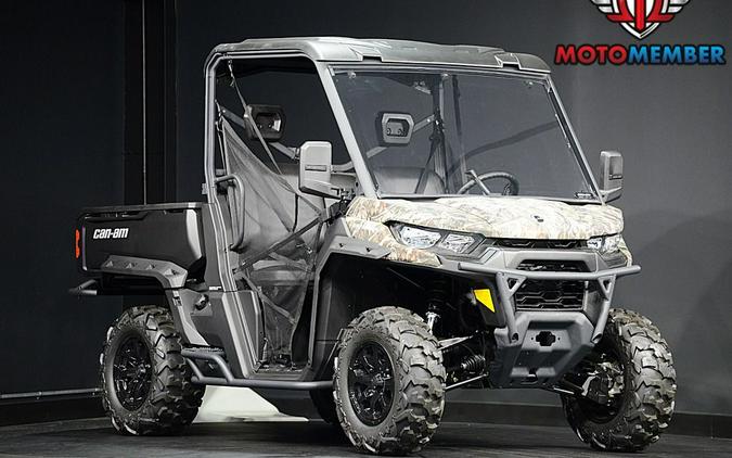 2025 Can-Am Defender DPS HD7
