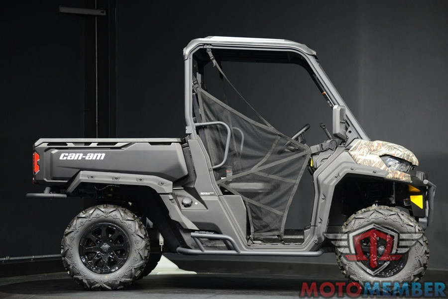 2025 Can-Am Defender DPS HD7