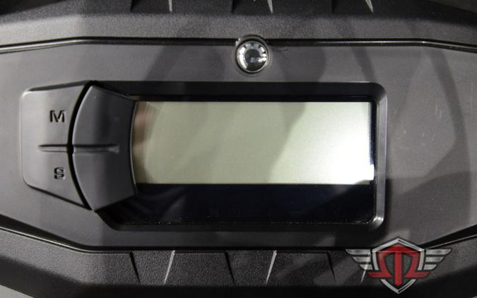 2025 Can-Am Defender DPS HD7