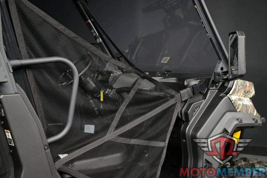 2025 Can-Am Defender DPS HD7