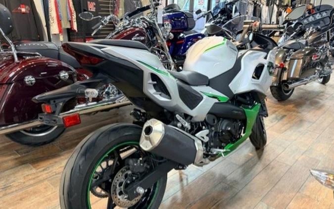 2024 Kawasaki Ninja 7 Hybrid ABS