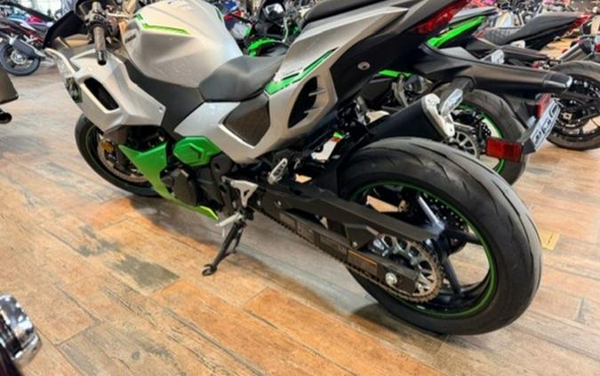 2024 Kawasaki Ninja 7 Hybrid ABS