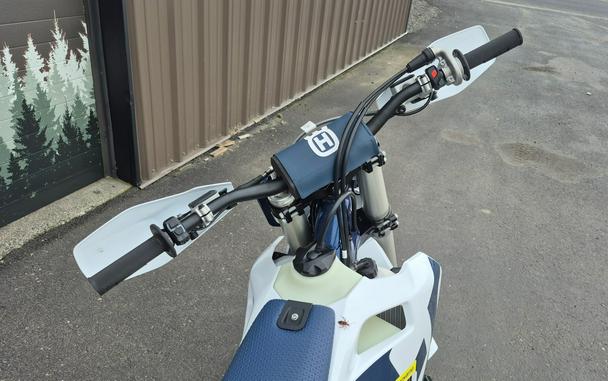 2026 HUSQVARNA FX 350 - 47109