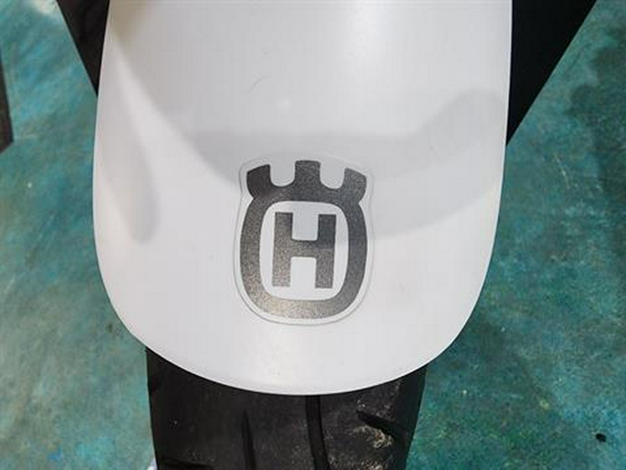 2023 Husqvarna Vitpilen 401