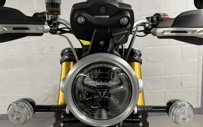 2025 Triumph Scrambler 1200 XE