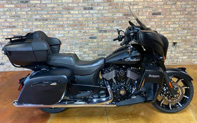 2022 Indian Motorcycle Roadmaster® Dark Horse®