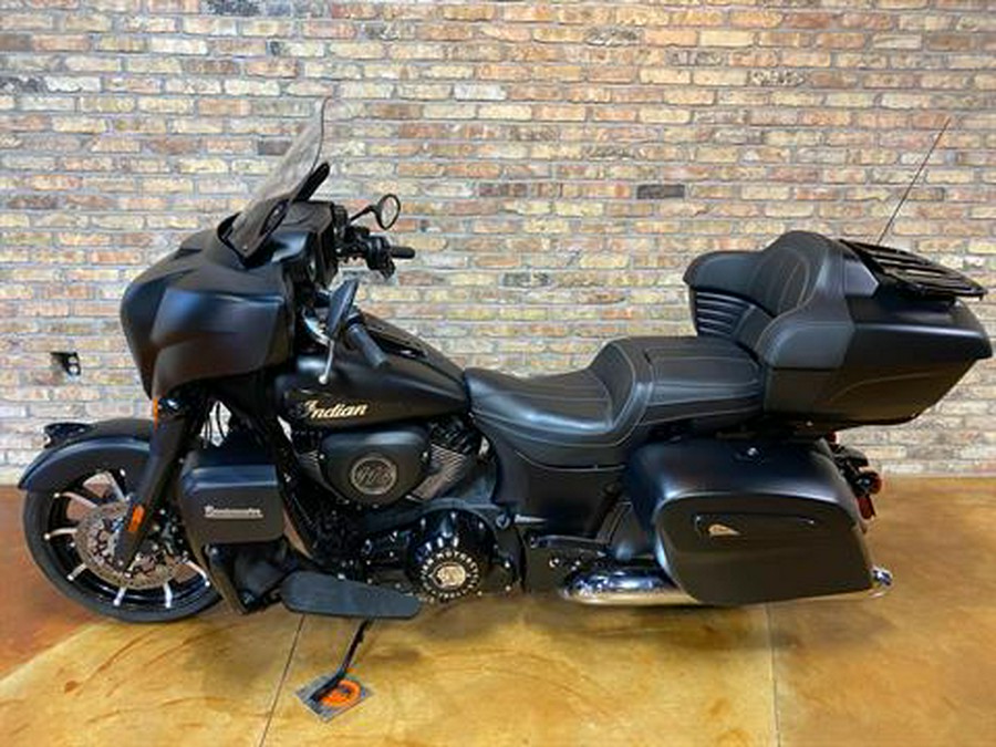 2022 Indian Motorcycle Roadmaster® Dark Horse®