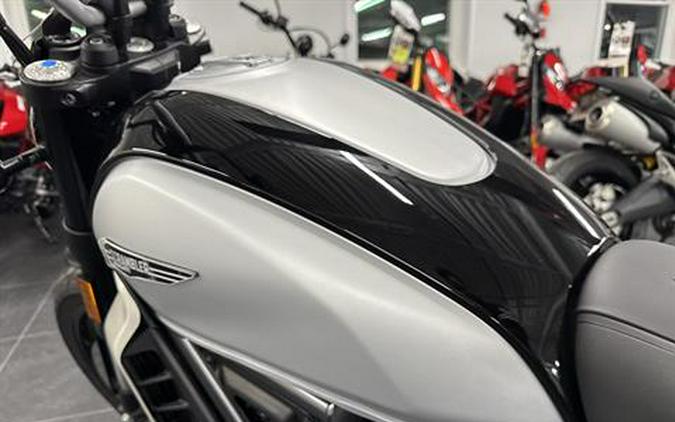 2024 Ducati Scrambler Icon