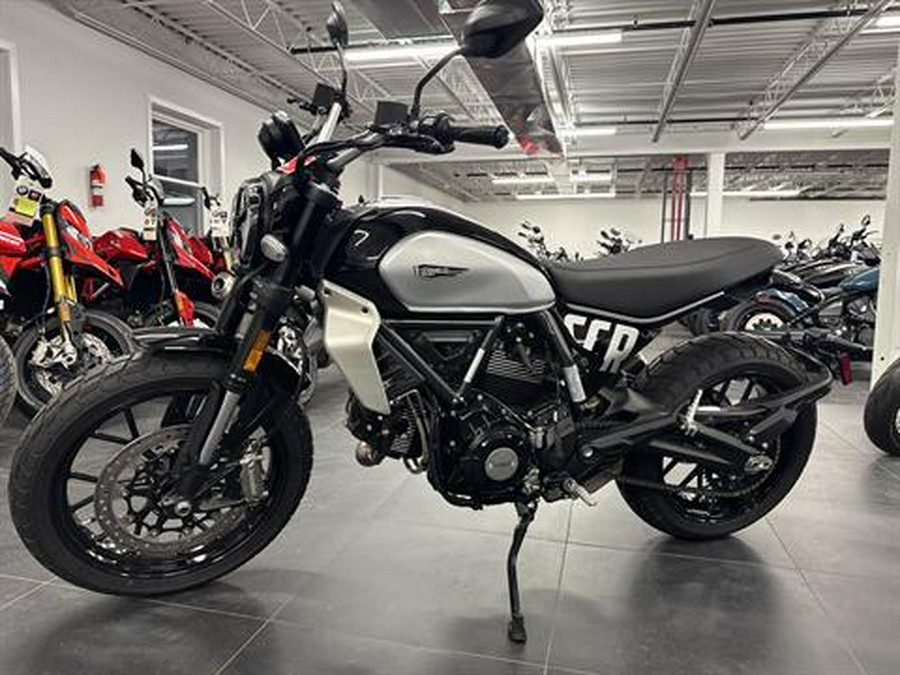 2024 Ducati Scrambler Icon