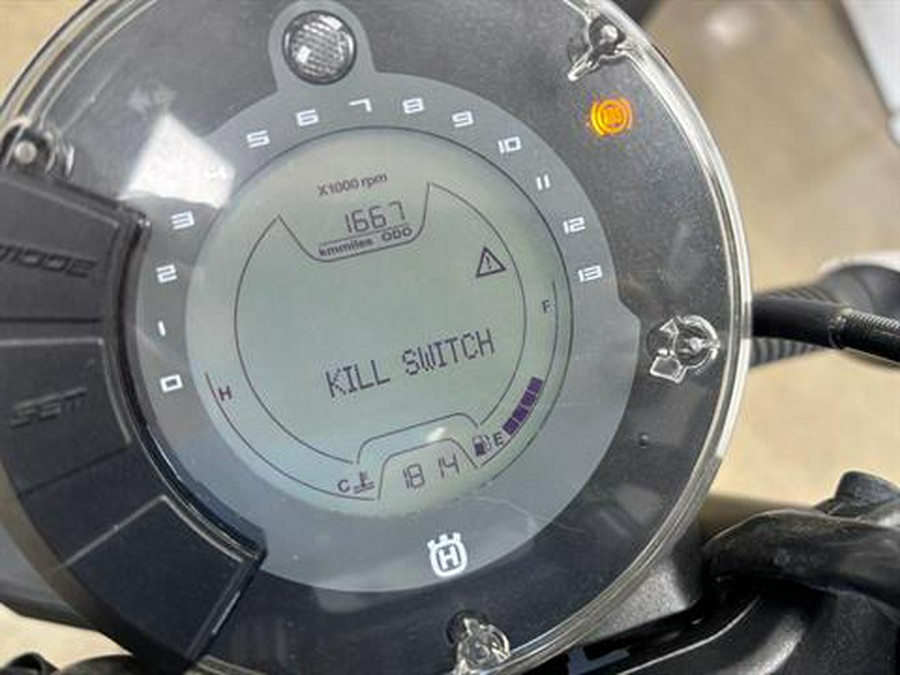 2023 Husqvarna Svartpilen 401