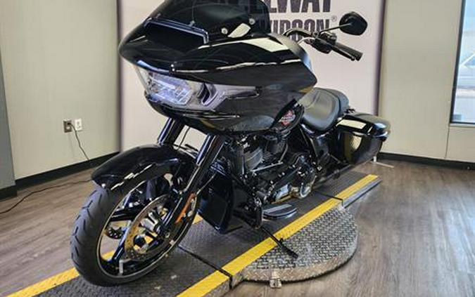 2025 Harley-Davidson Road Glide Base