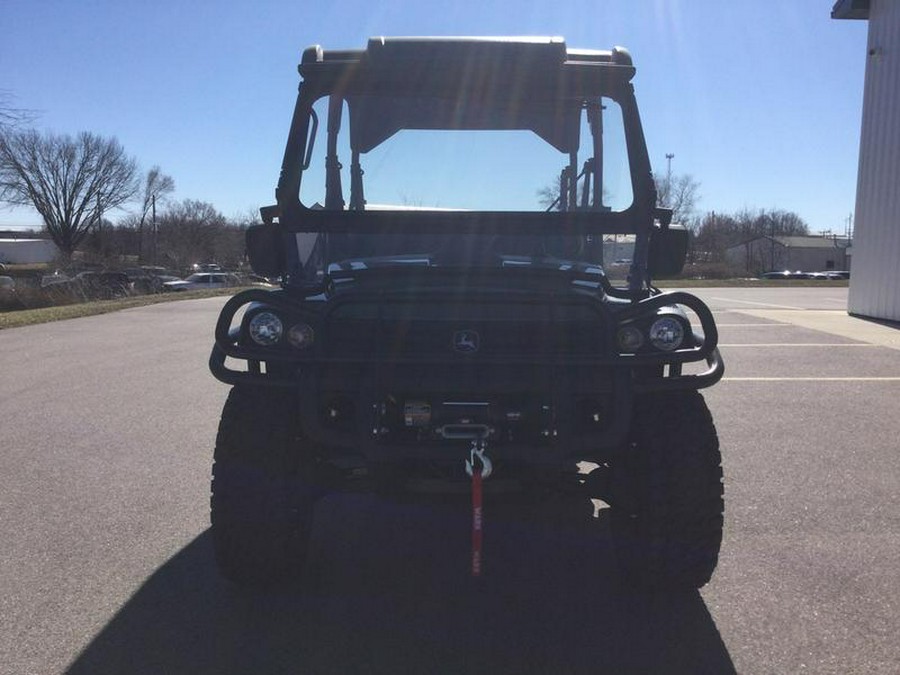 2024 John Deere 4-Passenger Gator™ XUV825M S4