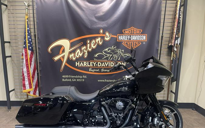 2026 Harley-Davidson® Road Glide® VIVID BLACK