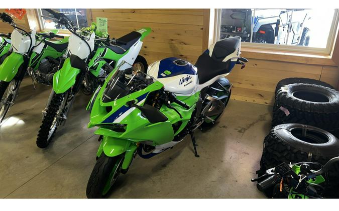 2024 Kawasaki Ninja ZX-6R ABS KRT Edition - LIME GREEN/PEARL CRYSTAL WHITE/BLUE