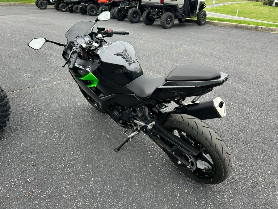 2023 Kawasaki Ninja 400