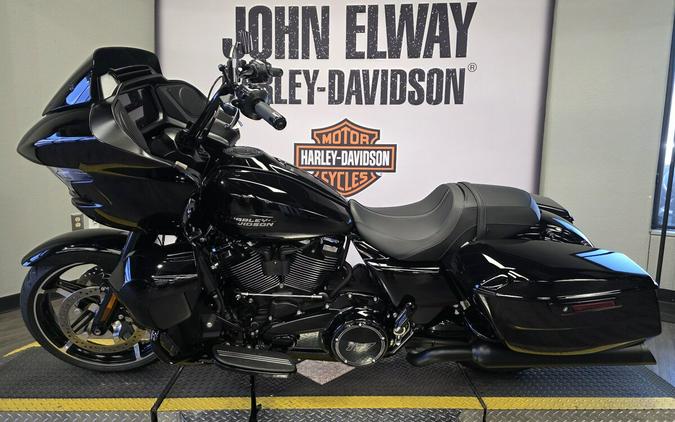 2025 Harley-Davidson Road Glide Base