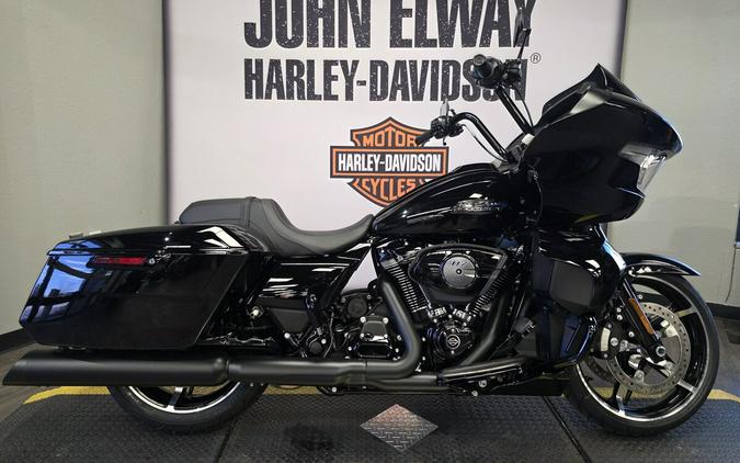 2025 Harley-Davidson Road Glide Base