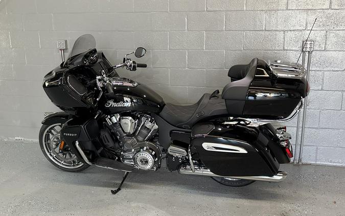 2025 Indian Motorcycle® Pursuit® Limited w/PowerBand Audio Black Metallic