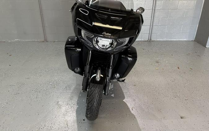 2025 Indian Motorcycle® Pursuit® Limited w/PowerBand Audio Black Metallic