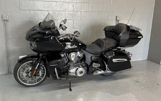 2025 Indian Motorcycle® Pursuit® Limited w/PowerBand Audio Black Metallic