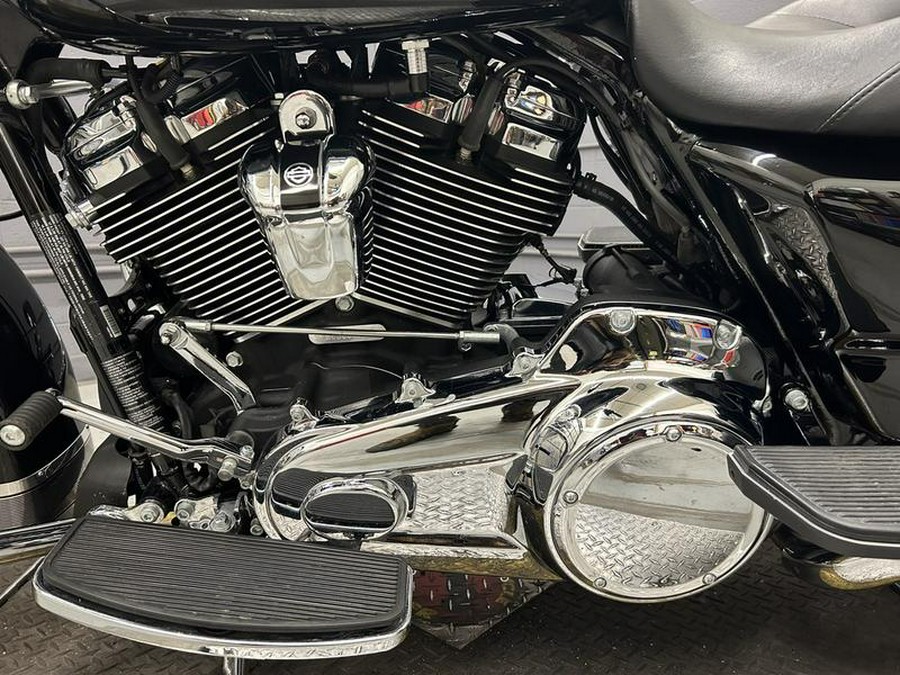 2018 Harley-Davidson® FLHR - Road King®