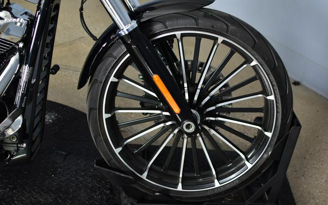 2025 Harley-Davidson Breakout Vivid Black