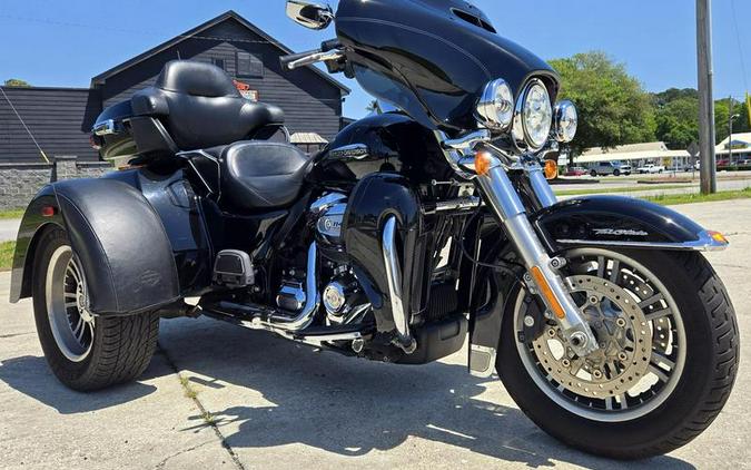 2019 Harley-Davidson® FLHTCUTG - Tri Glide® Ultra