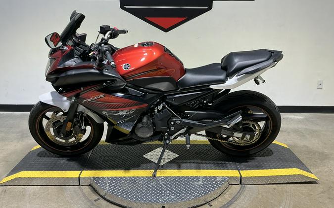 2011 Yamaha FZ6R