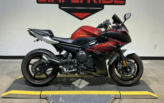 2011 Yamaha FZ6R