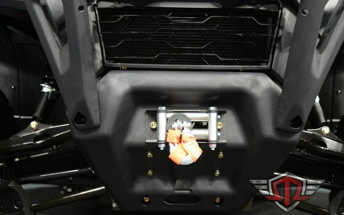 2025 Can-Am Defender XT HD7