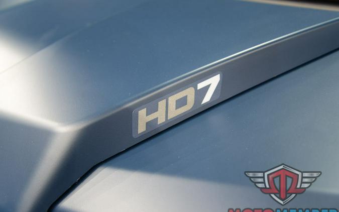 2025 Can-Am Defender XT HD7