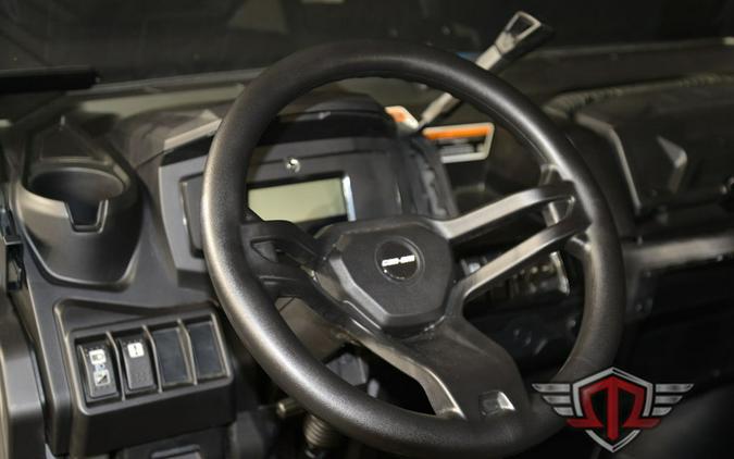 2025 Can-Am Defender XT HD7