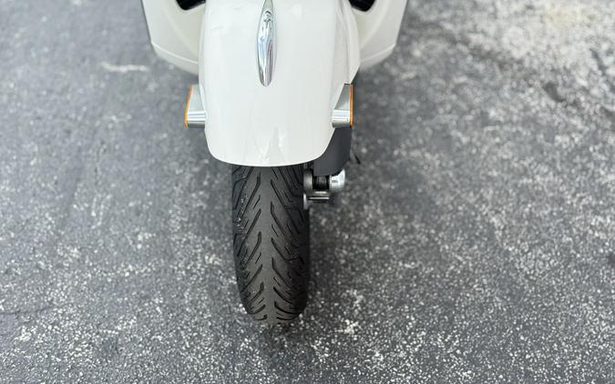 2022 Vespa GTS Super 300 Sport - 03797T