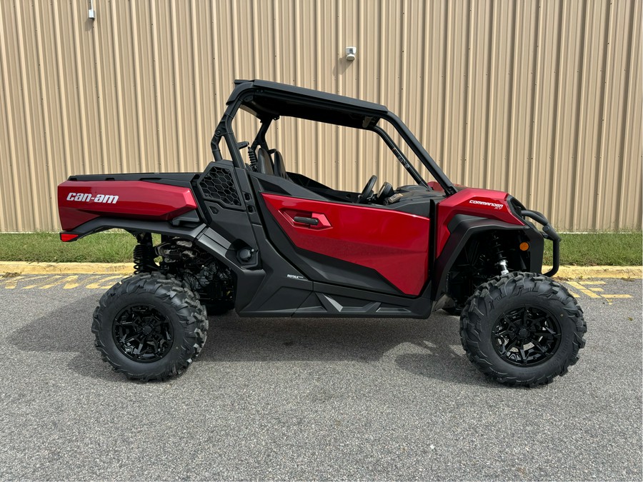 2026 Can-Am Commander XT 700