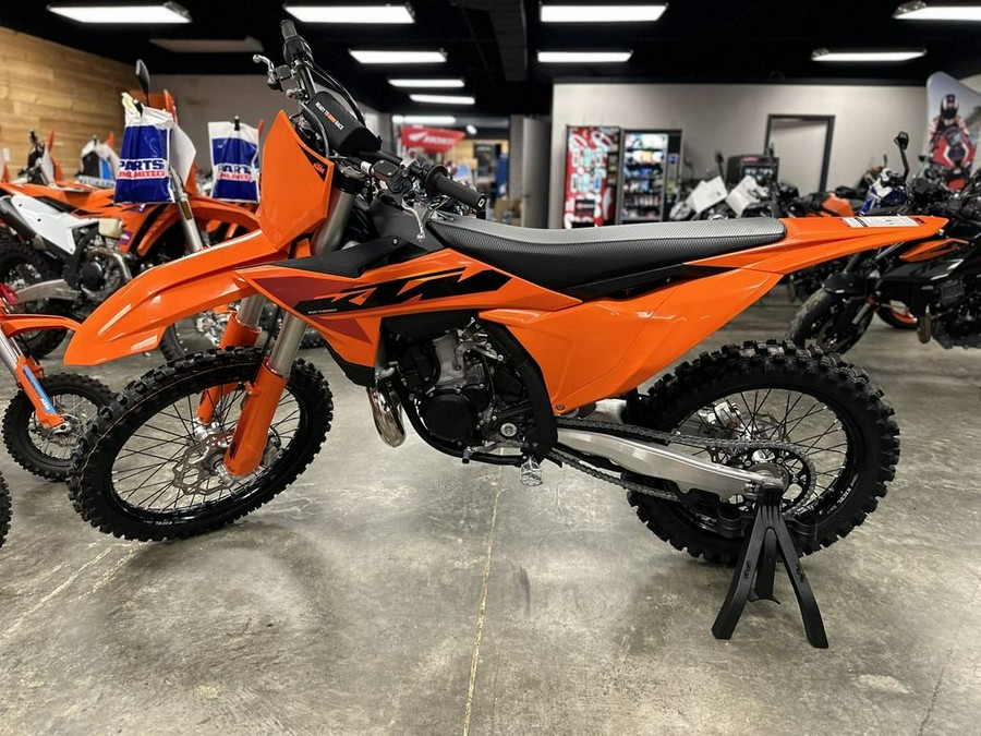 2025 KTM SX 300