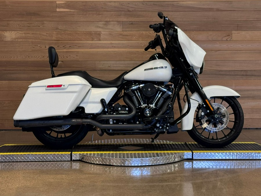 2018 Harley-Davidson Street Glide® Special